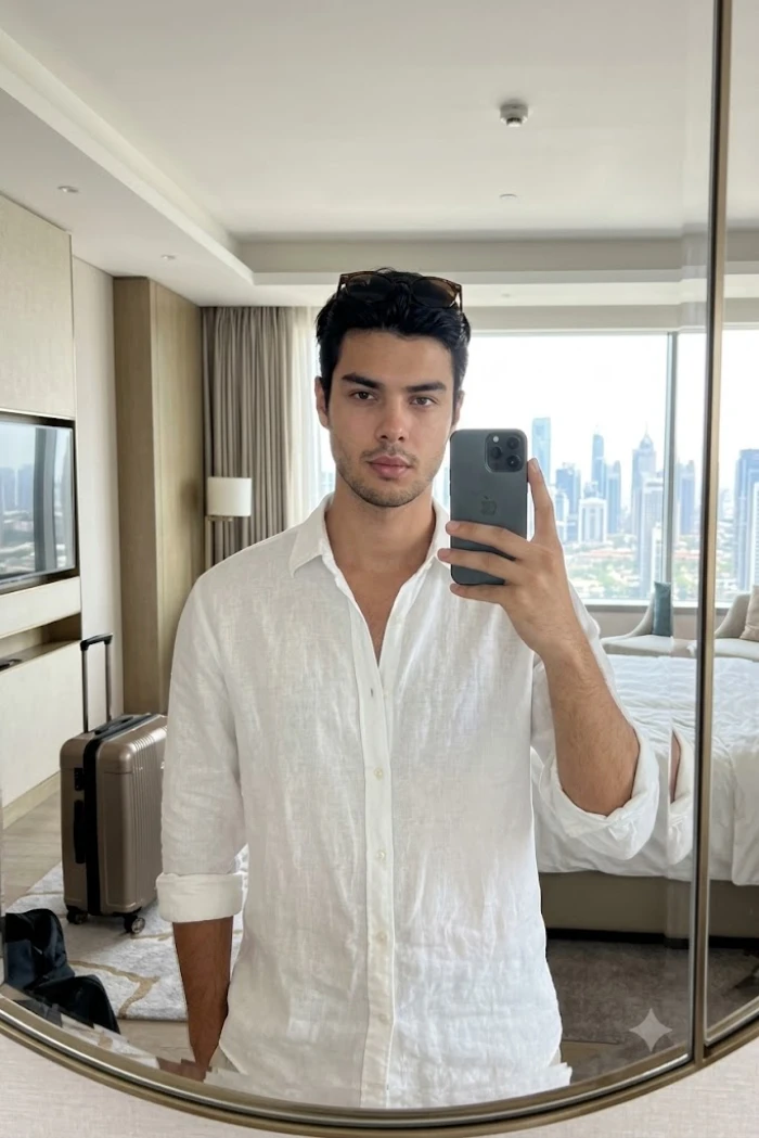 City View Vacation Mirror Portrait sample