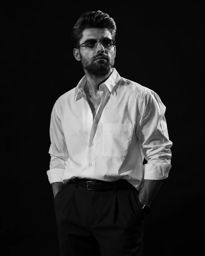 Monochrome Light & Shadow Look sample
